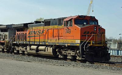BNSF 749 Dash 9-44CW.jpg